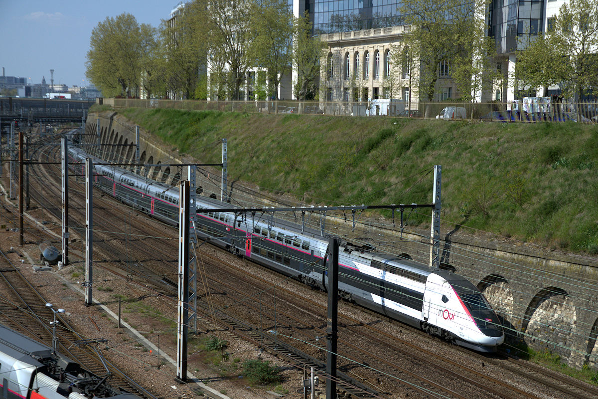 TGV 713 + TGV 237