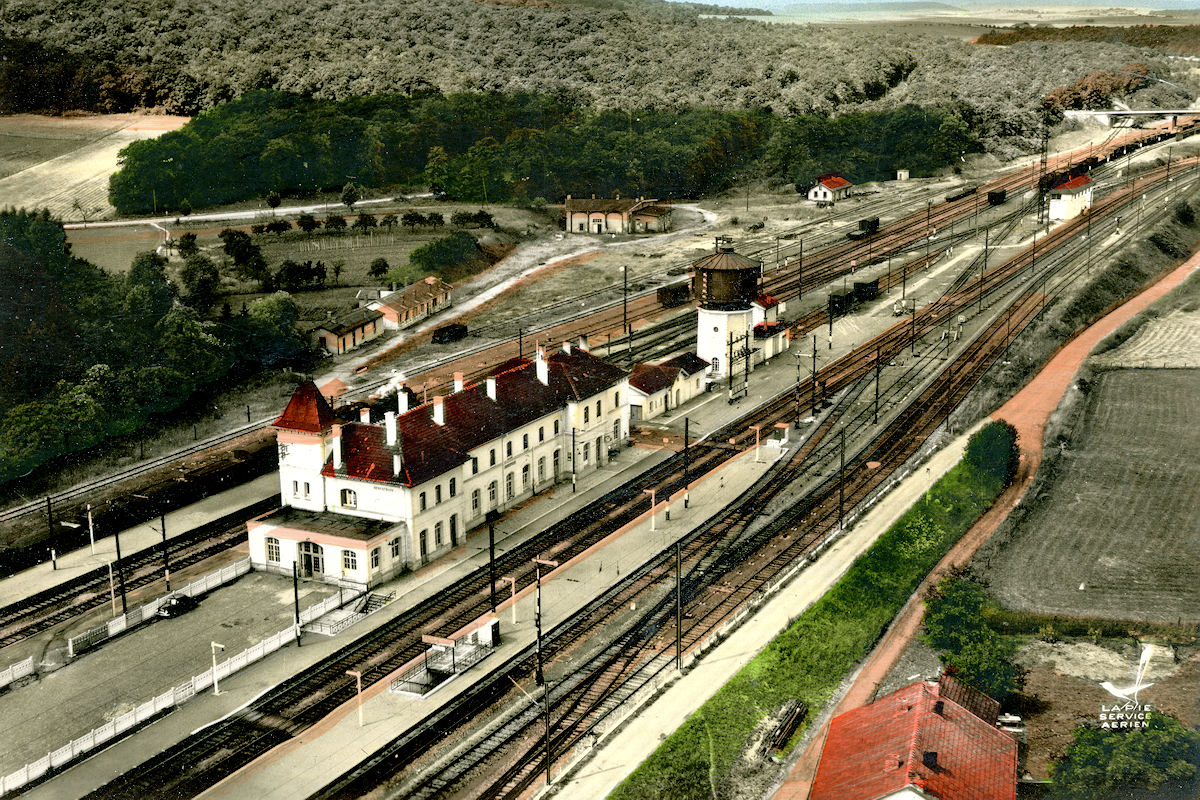 BÉNESTROFF • GARE