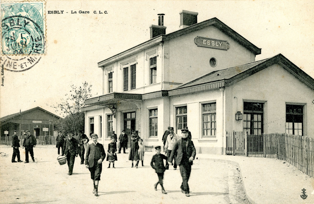 ESBLY • BÂTIMENT VOYAGEURS