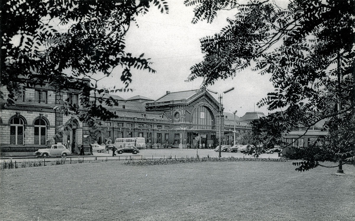 CHARLEROI • BÂTIMENT VOYAGEURS