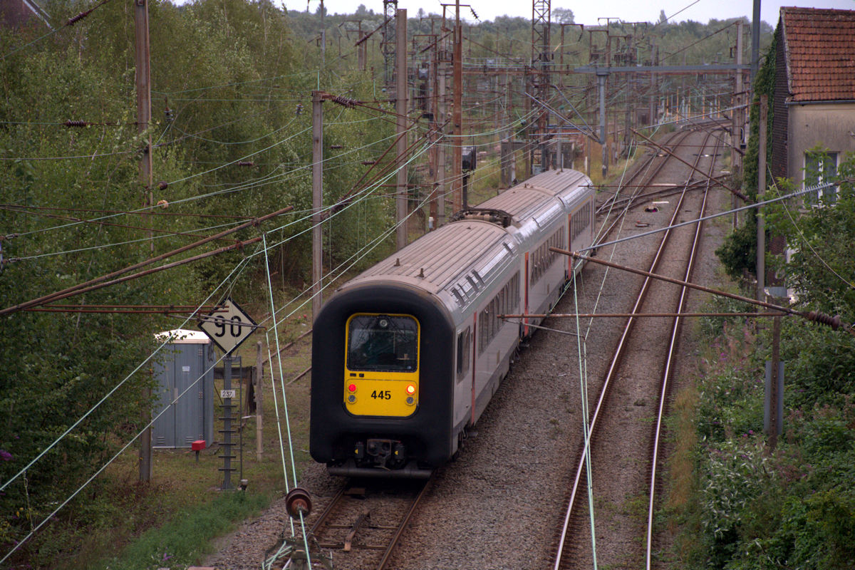 AM96 453 SNCB • 19811 MAUBEUGE > CHARLEROI-CENTRAL