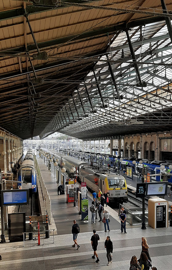 HLE 1864 SNCB • 1ère CIRCULATION DE L'EUROCITY 52 BRUXELLES-MIDI > PARIS-NORD