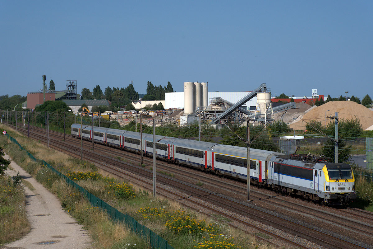 HLE 1864 SNCB • EUROCITY 64 BRUXELLES-MIDI/BRUSSEL ZUID > PARIS-NORD