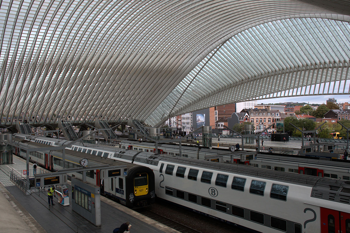 LIÈGE-GUILLEMINS • BÂTIMENT VOYAGEURS