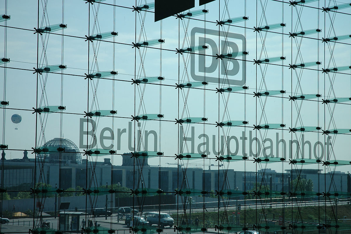 BERLIN HAUPTBAHNHOF (2002 - 2006, MEINHARD VON GERKAN, ARCHITECTE, JÖRG SCHLAICH, INGÉNIEUR