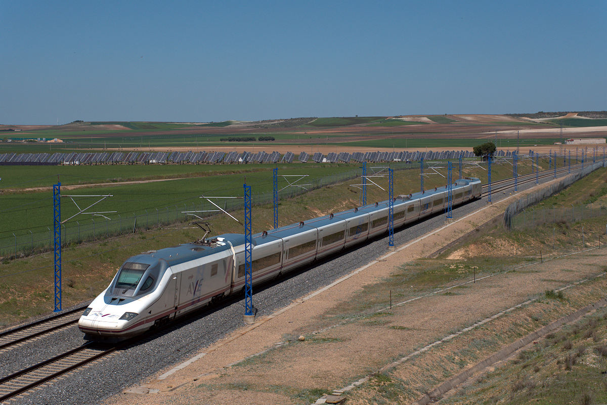 SÉRIE 112 RENFE • AVE 05101 VALÈNCIA JOAQUÍN SOROLLA > LEÓN