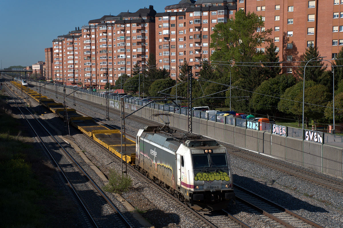 SÉRIE 253 RENFE MERCANCÍAS • 253-014-5