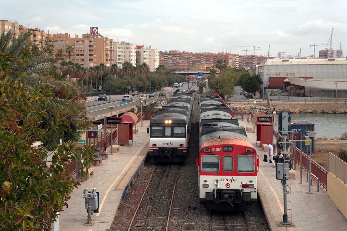 SÉRIE 333 RENFE • 333-368-9