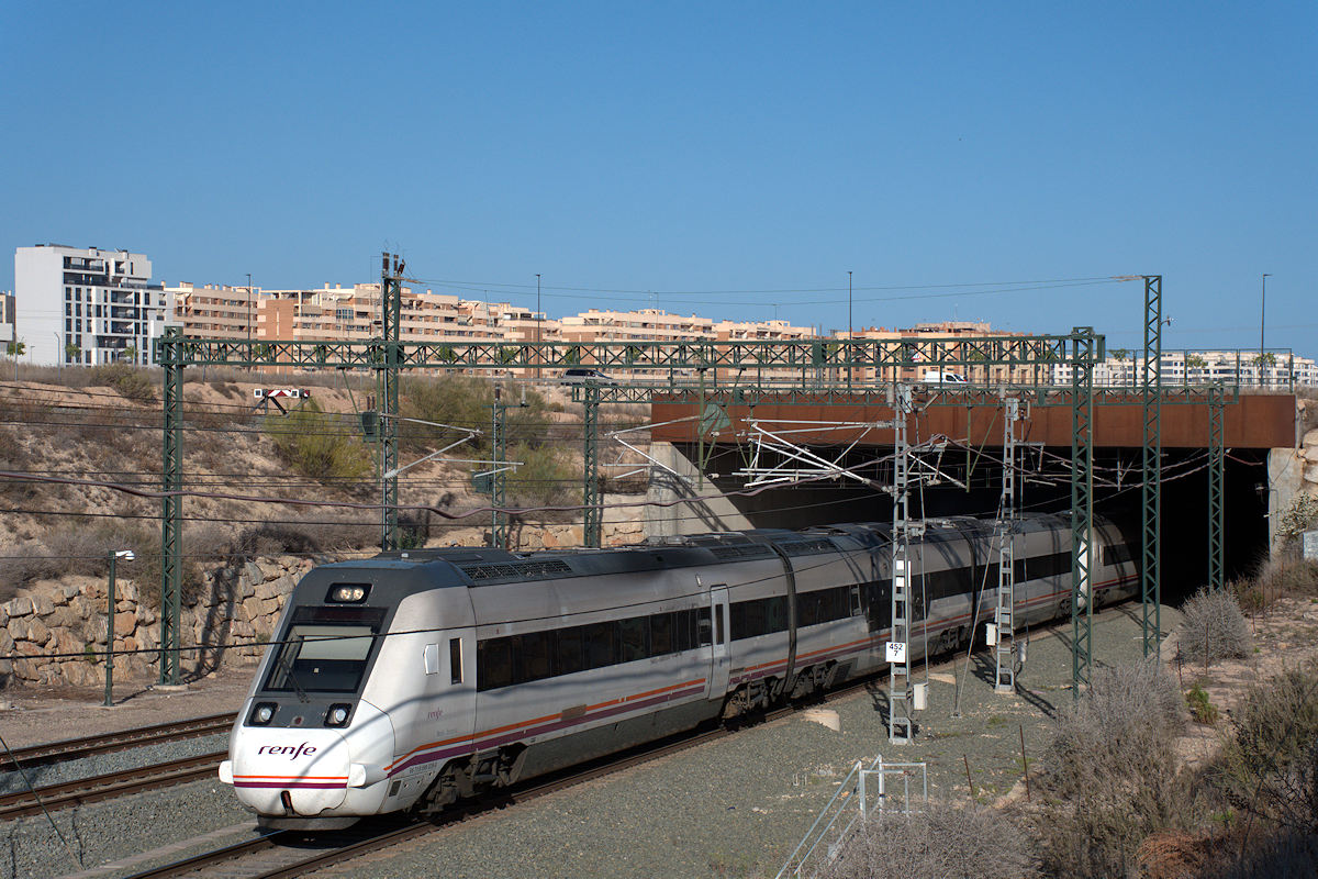 SÉRIE 599 RENFE • 9-599-028-8/9-599-027-0