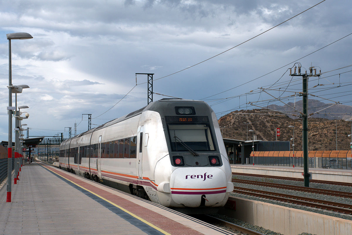 SÉRIE 599 RENFE • 9-599-099-9/9-599-100-5