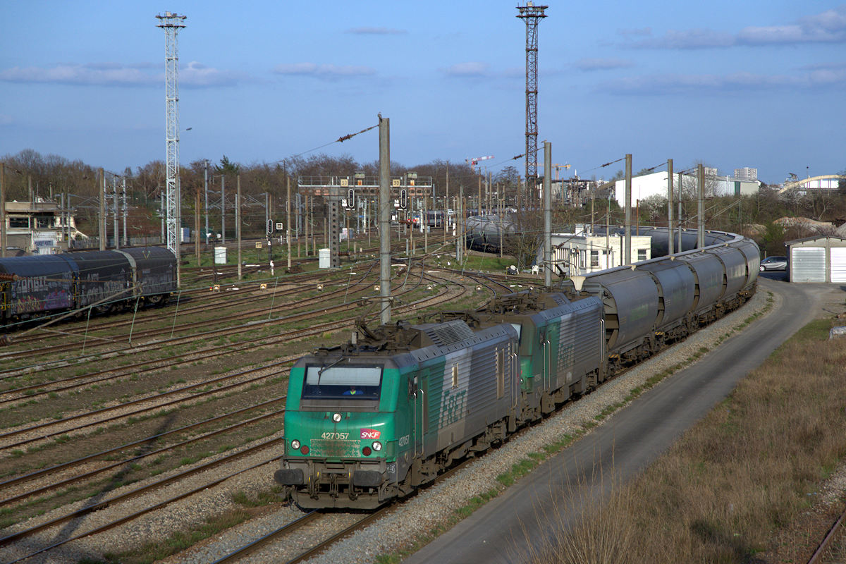 BB 27057 SNCF + BB 27054 SNCF