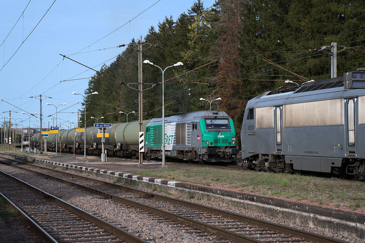 BB 75454 SNCF • BB 26135 SNCF