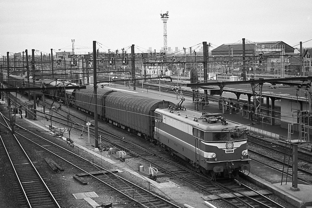 BB 9306