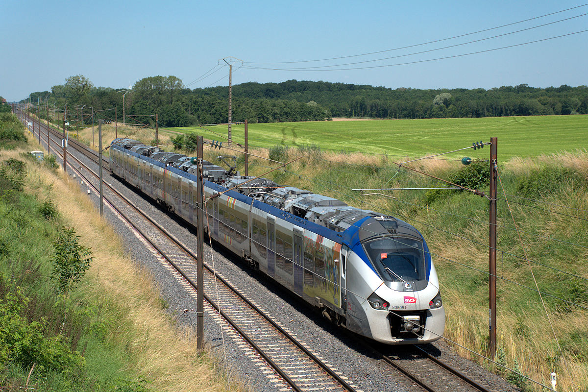 B 83505/B 83506 L GRAND EST • TER 830306 STRASBOURG > METZ