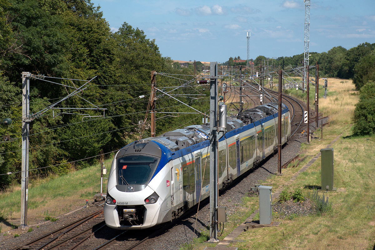 B 84589/B 84590 M GRAND EST