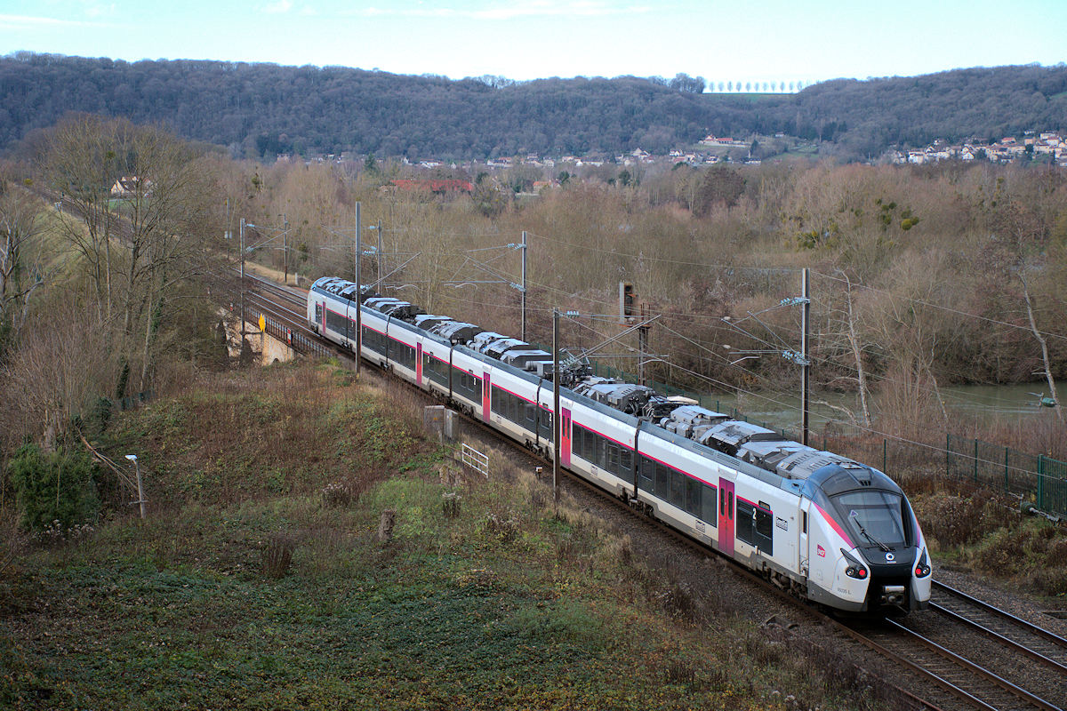 B 85035/B 85036 L GRAND EST