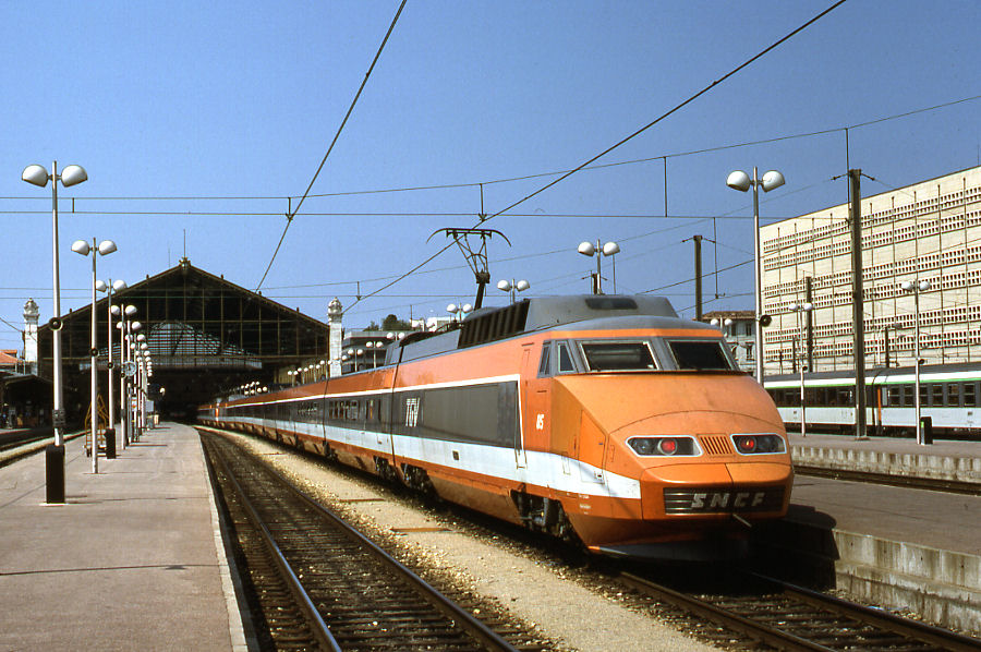 TGV 05