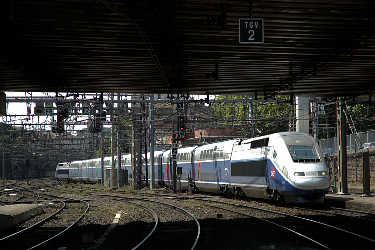 TGV 215