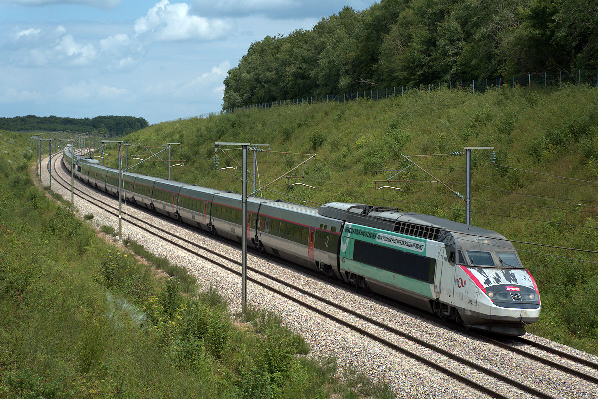 TGV 379