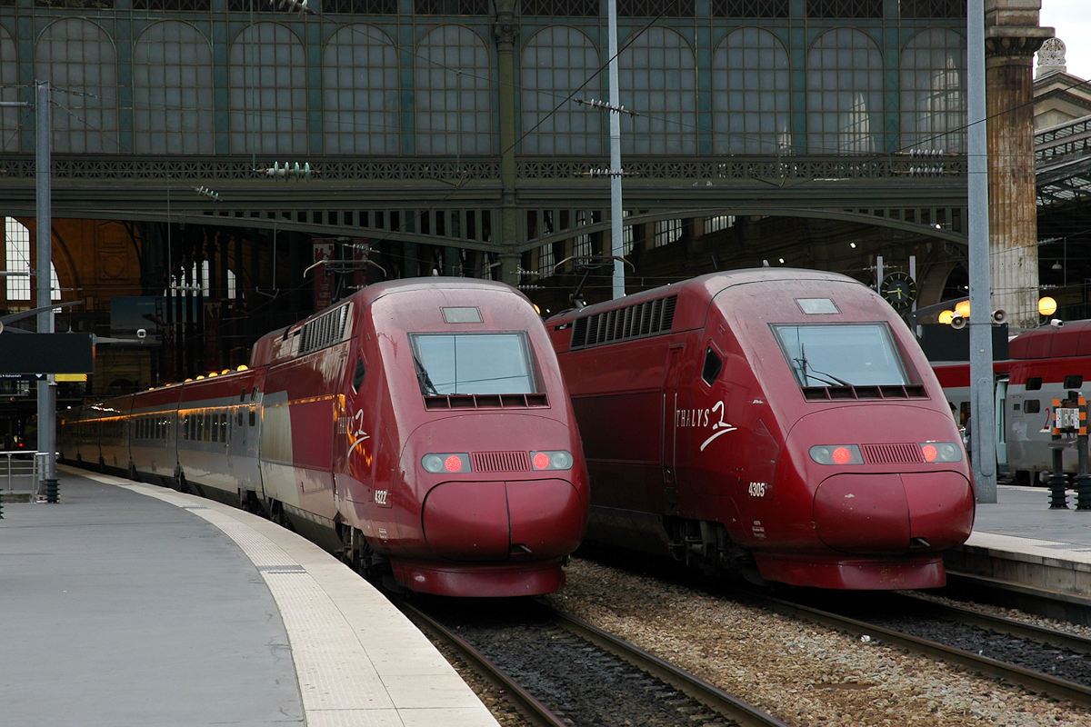 TGV 4322 • TGV 4305