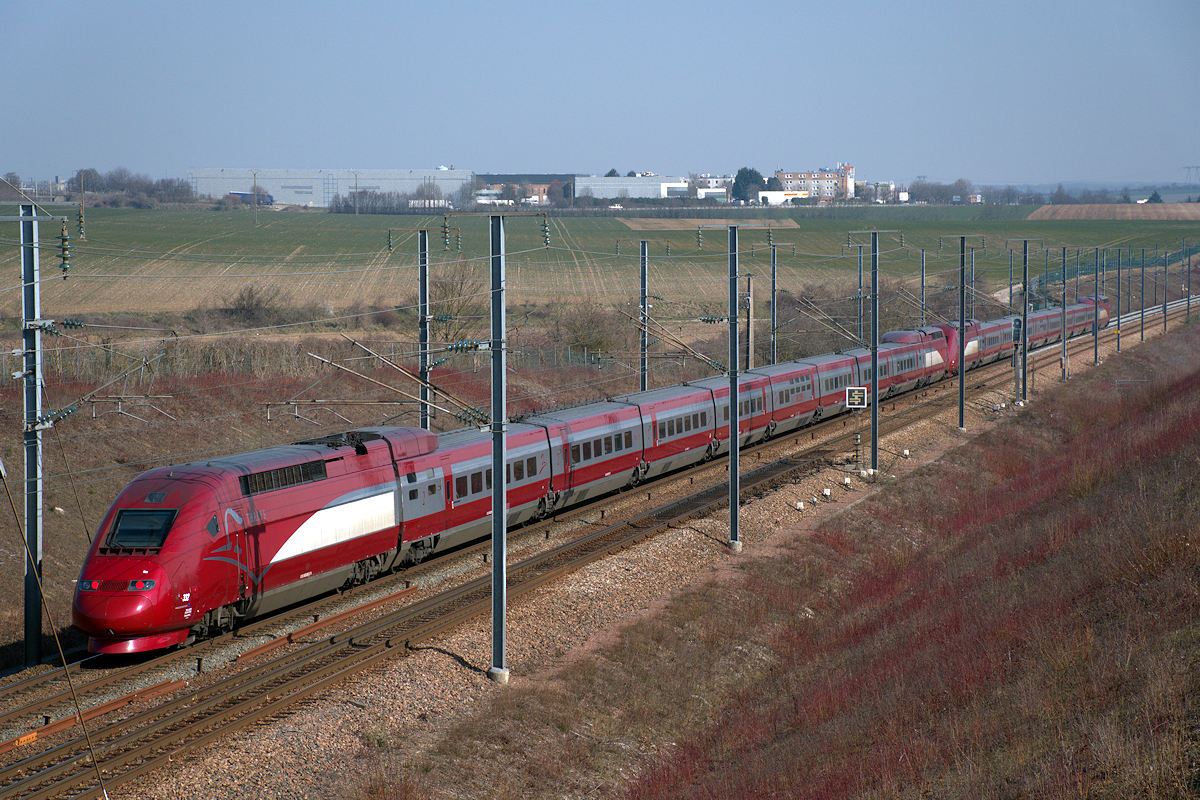 TGV 4332 + TGV 4305