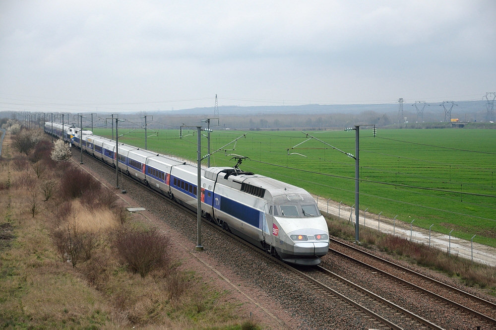 TGV 5164 LILLE-EUROPE - MARSEILLE-SAINT-CHARLES / TGV 9826 BRUXELLES-MIDI - MARSEILLE-SAINT-CHARLES