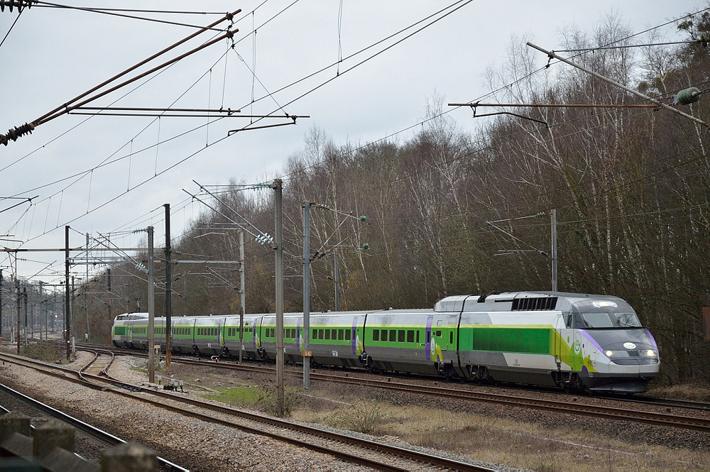 TGV 4551
