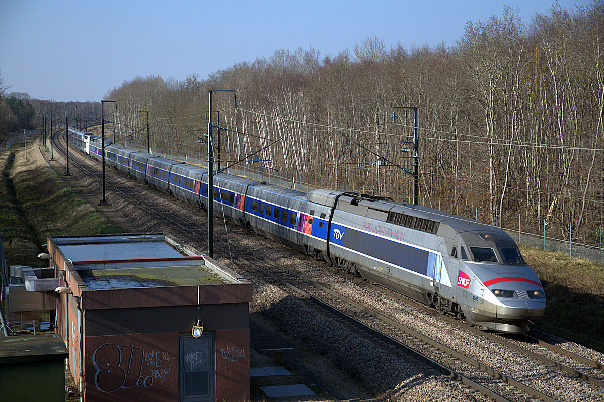 TGV 4505 + TGV 812
