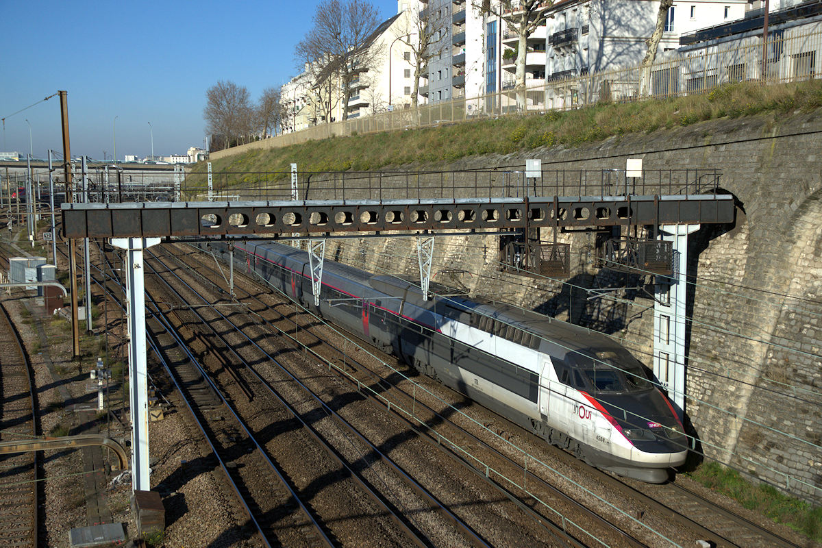 TGV 4504 + TGV 805