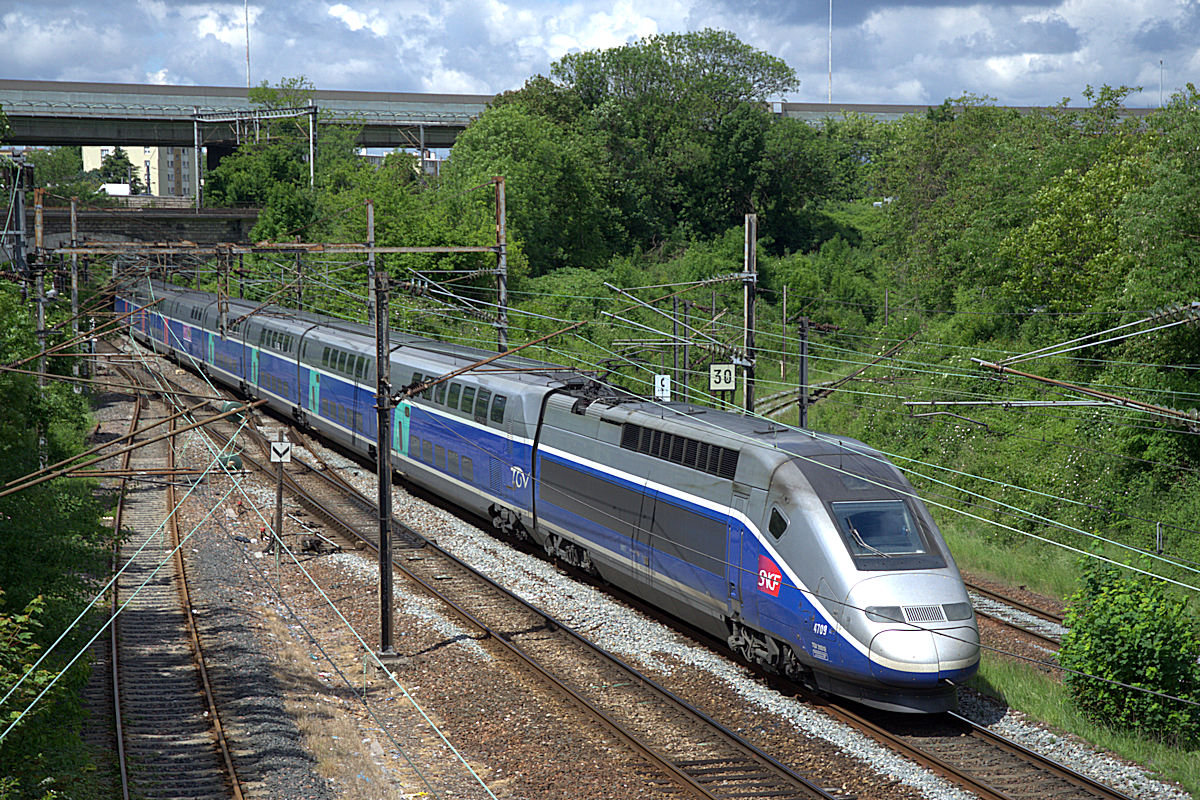 TGV 4709