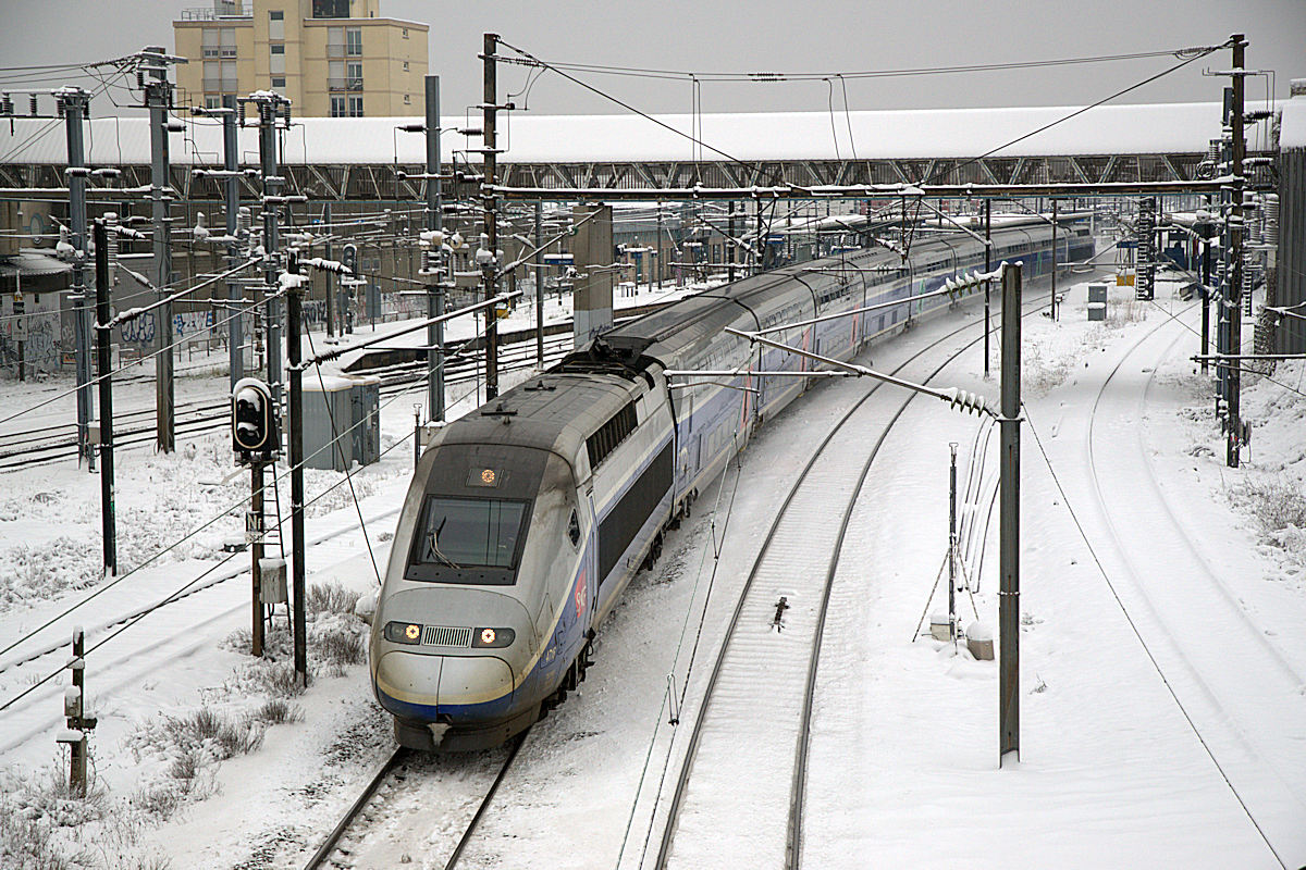 TGV 4716