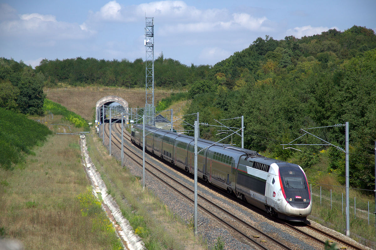 TGV 4704