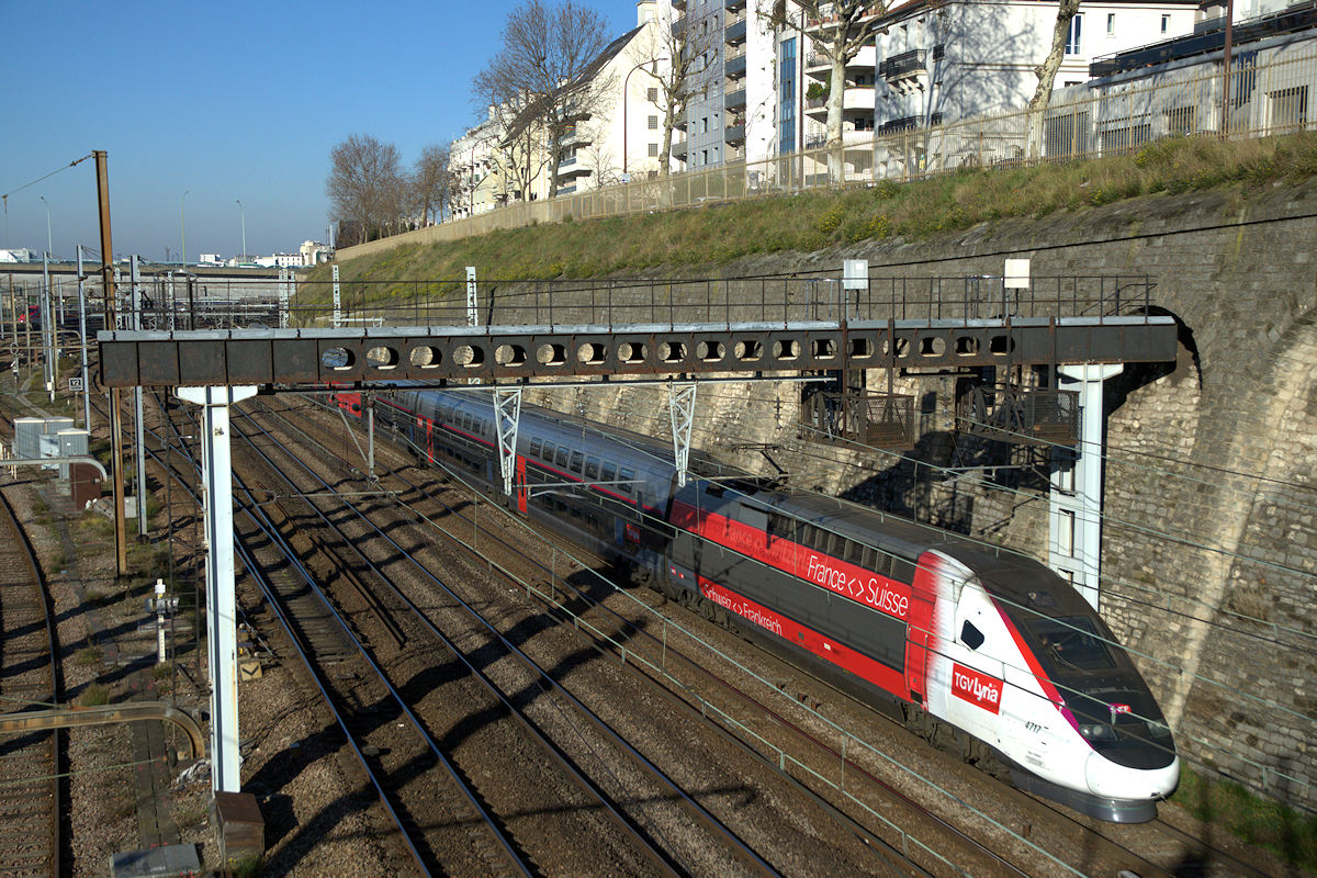 TGV 4717