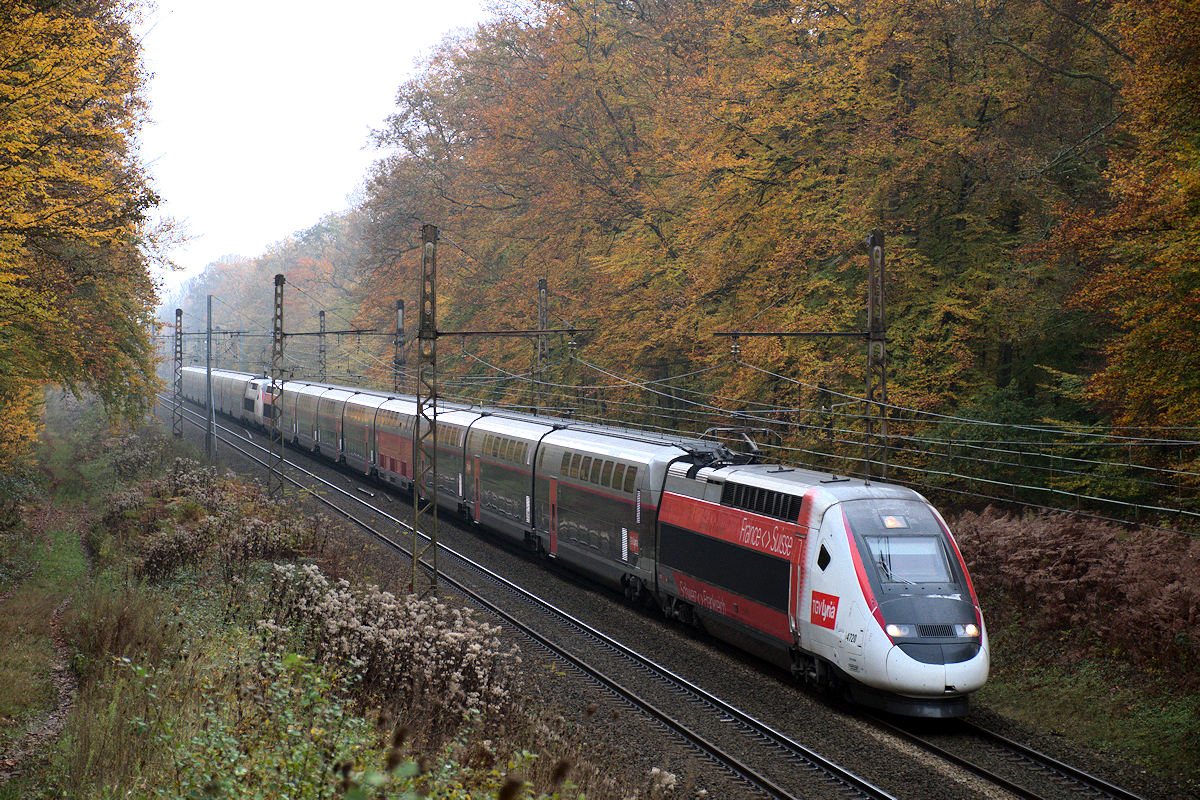 TGV 4720 + TGV 244 • TGV INOUI 32980 ANNECY > PARIS-GARE DE LYON