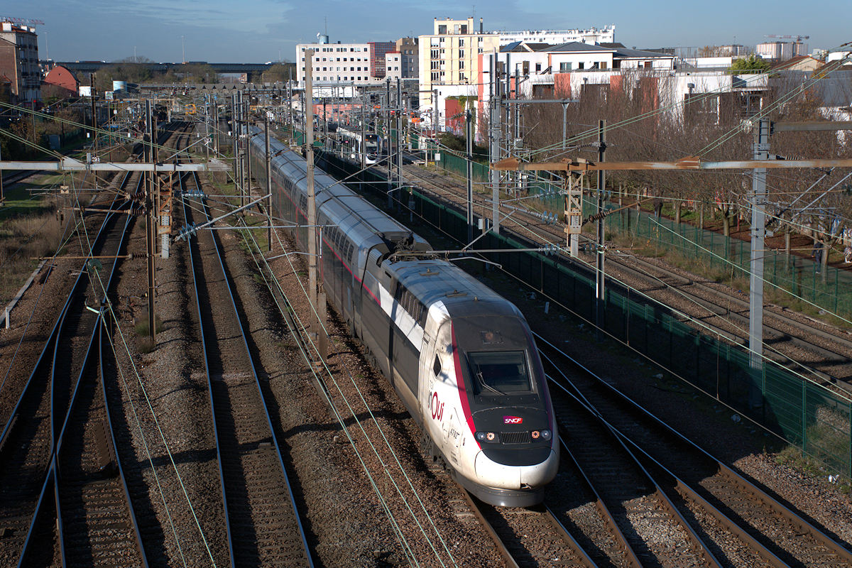 TGV 4702