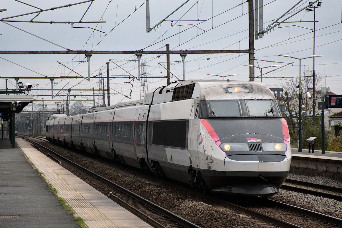 TGV 560