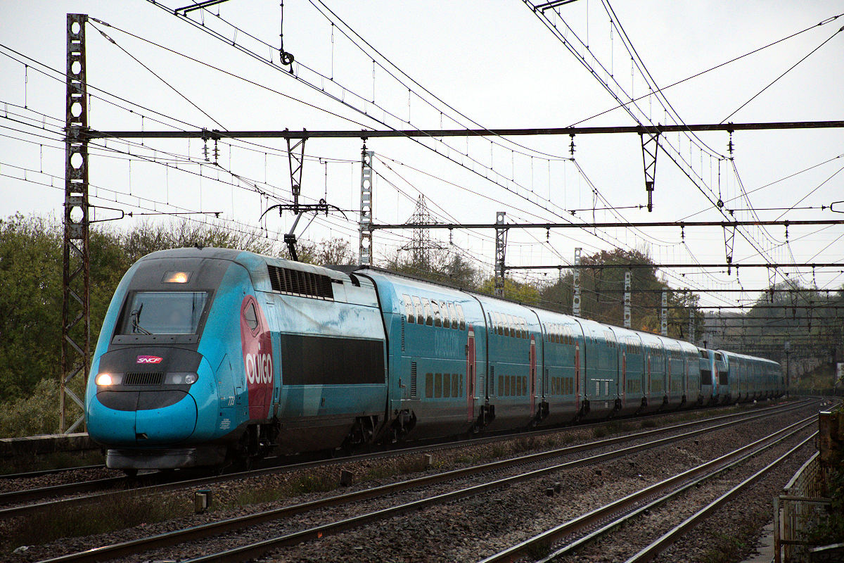 TGV 773 OUIGO + TGV 795 OUIGO • OUIGO 7802 LYON-PERRACHE > PARIS-GARE DE LYON