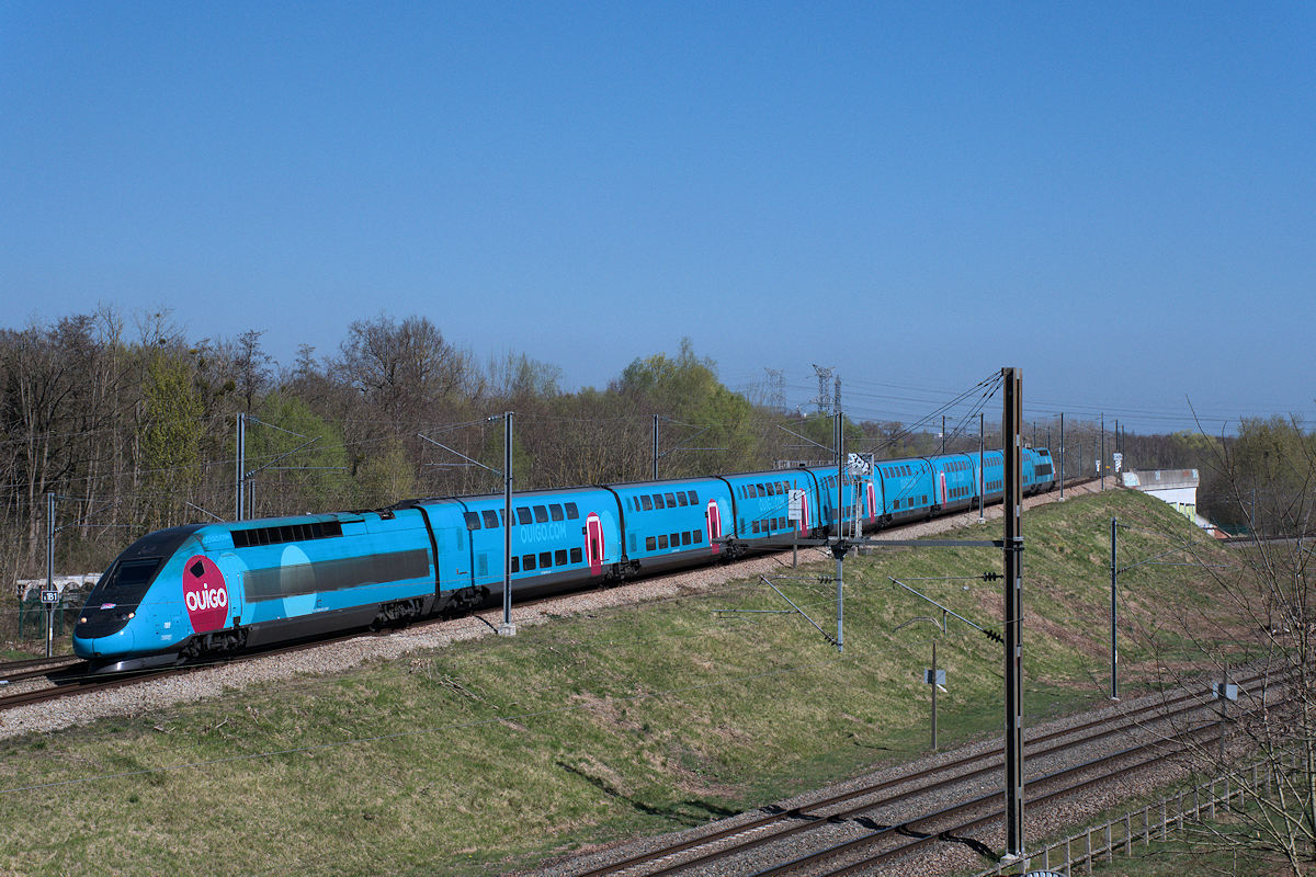 TGV 789 OUIGO