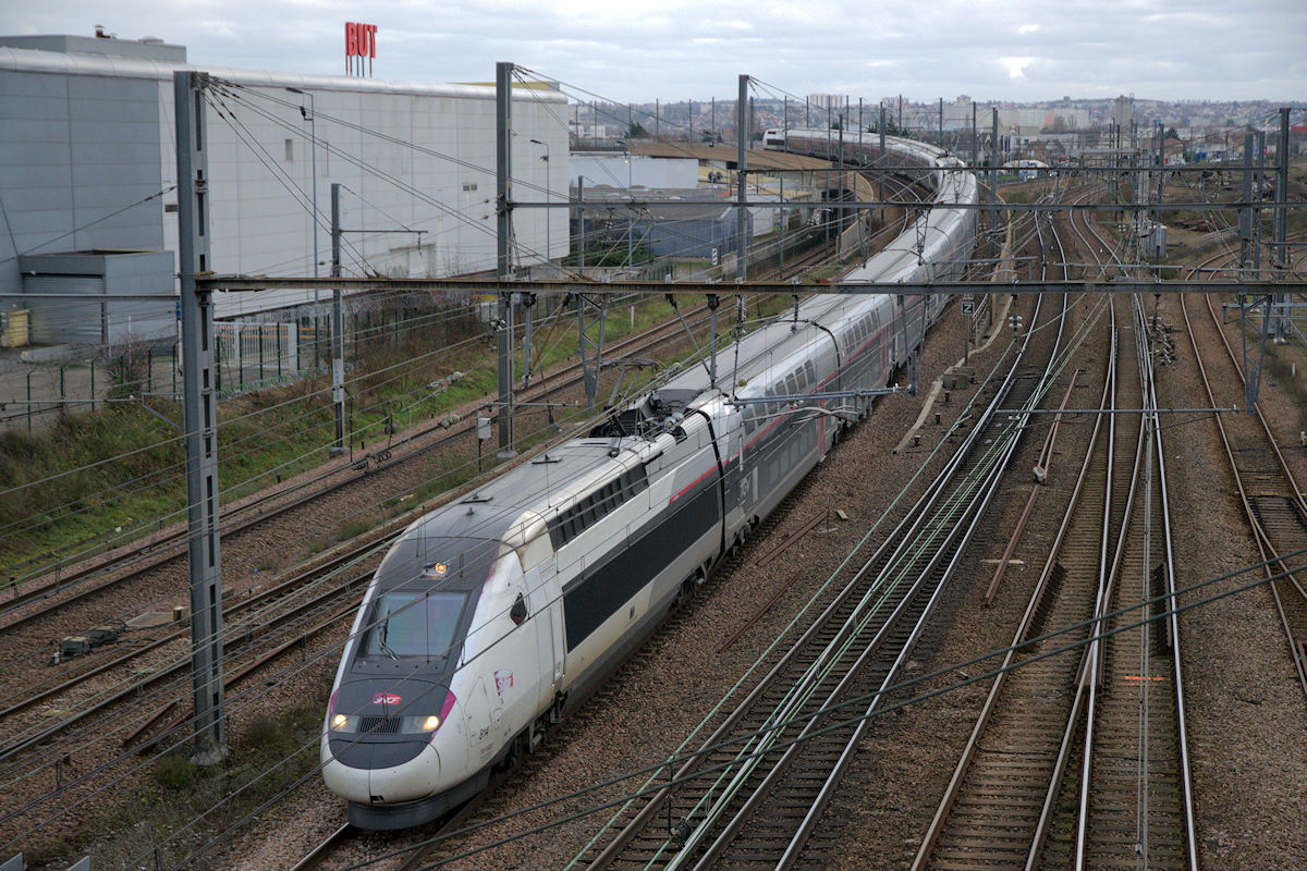 TGV 814 + TGV 244