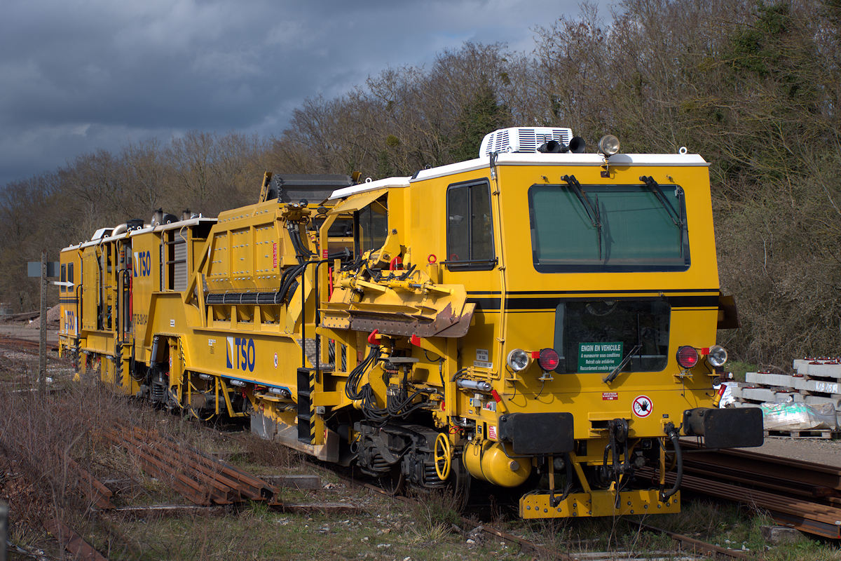 RÉGALEUSE À GRANDE TRÉMIE TSO RGT 35-2 N° 241