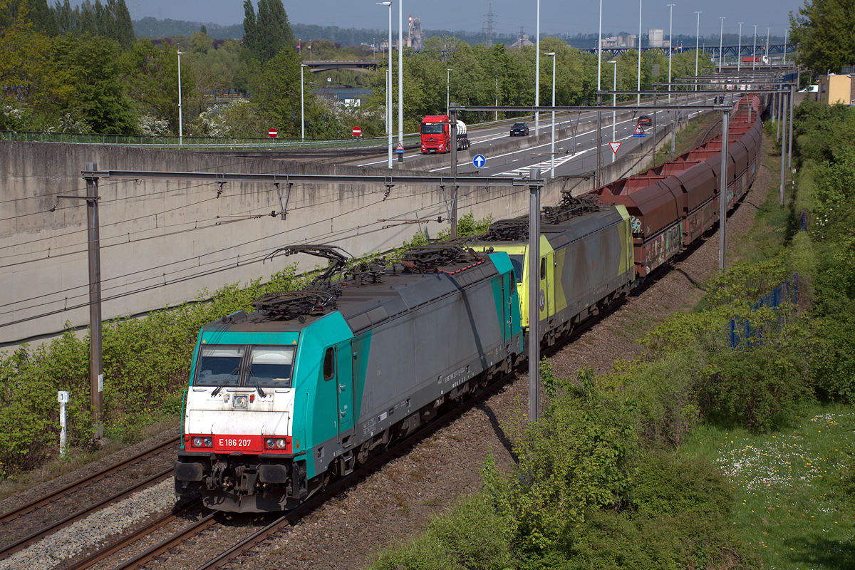 TRAXX •  E 186 207 DB CARGO