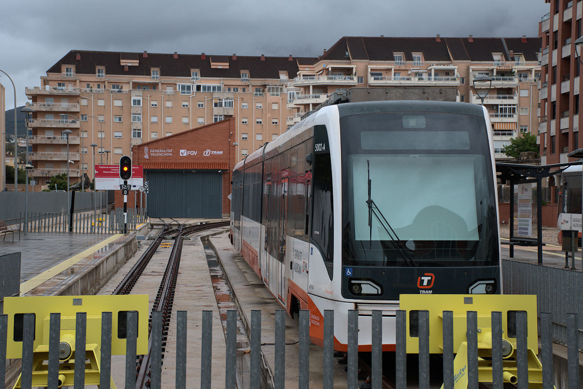 SÉRIE 5000 FGV • BIMODE • STADLER RAIL ALBUIXECH (2019) • 5002 « BENACANTIL »