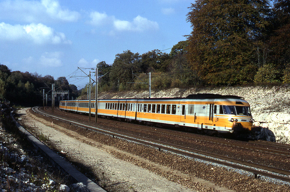 T 2001-2082