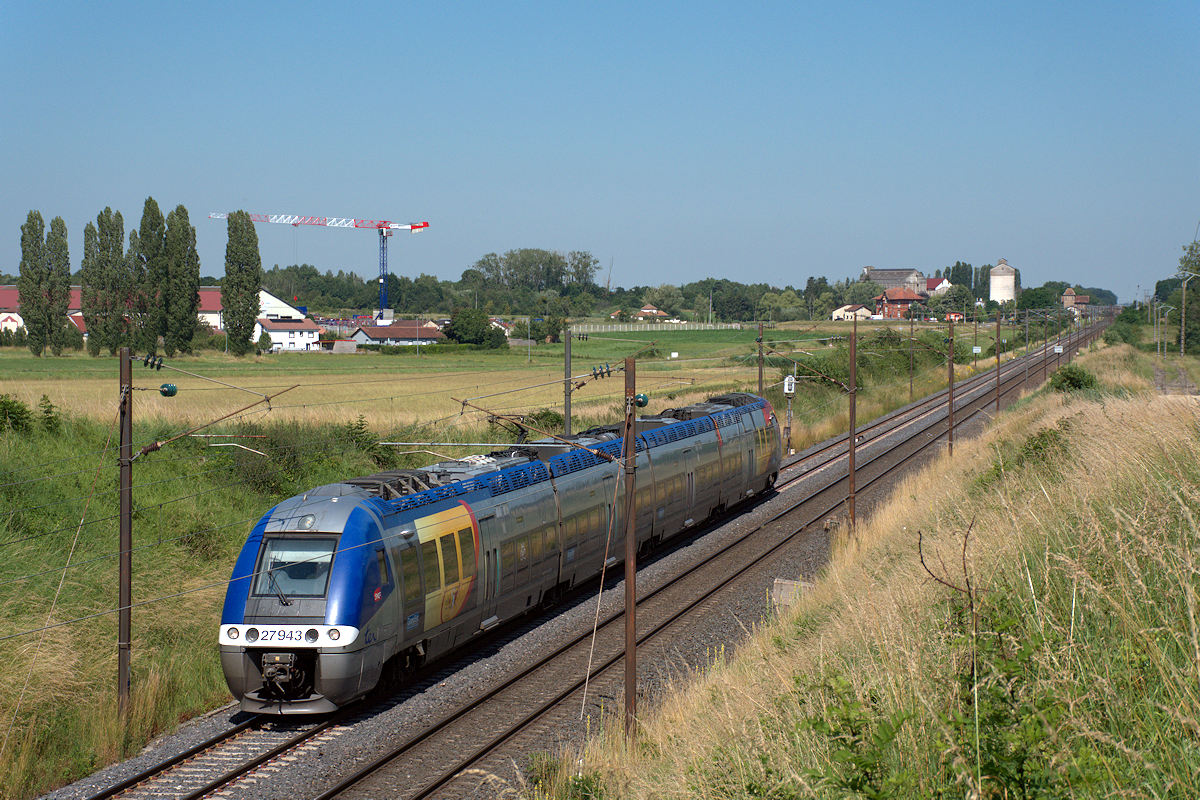 Z 27943/Z 27944 GRAND EST • TER 834357 METZ > SARREBOURG