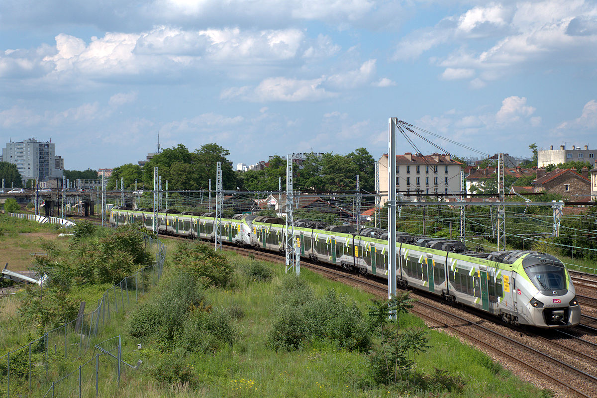 Z 54543/Z 54544 L BOURGOGNE-FRANCHE-COMTÉ