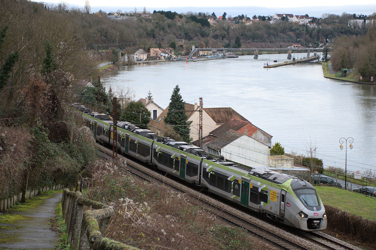 Z 54535/Z 54536 L BOURGOGNE-FRANCHE-COMTÉ