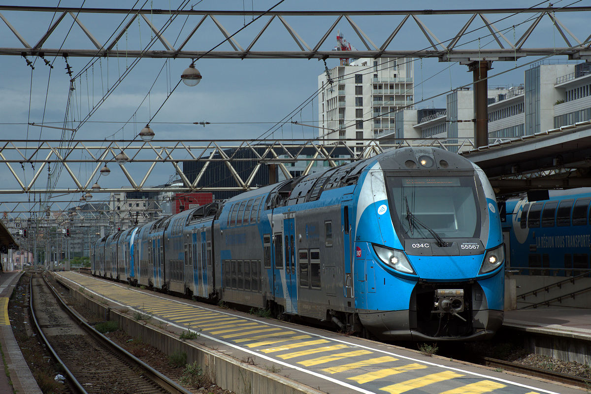 Z 55567/Z 55568 AUVERGNE-RHÔNE-ALPES • RAME 034C