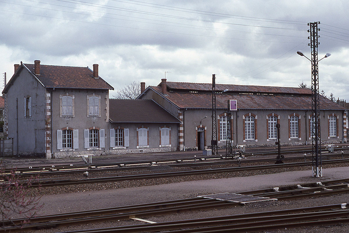 ANCIENNE ANNEXE TRACTION