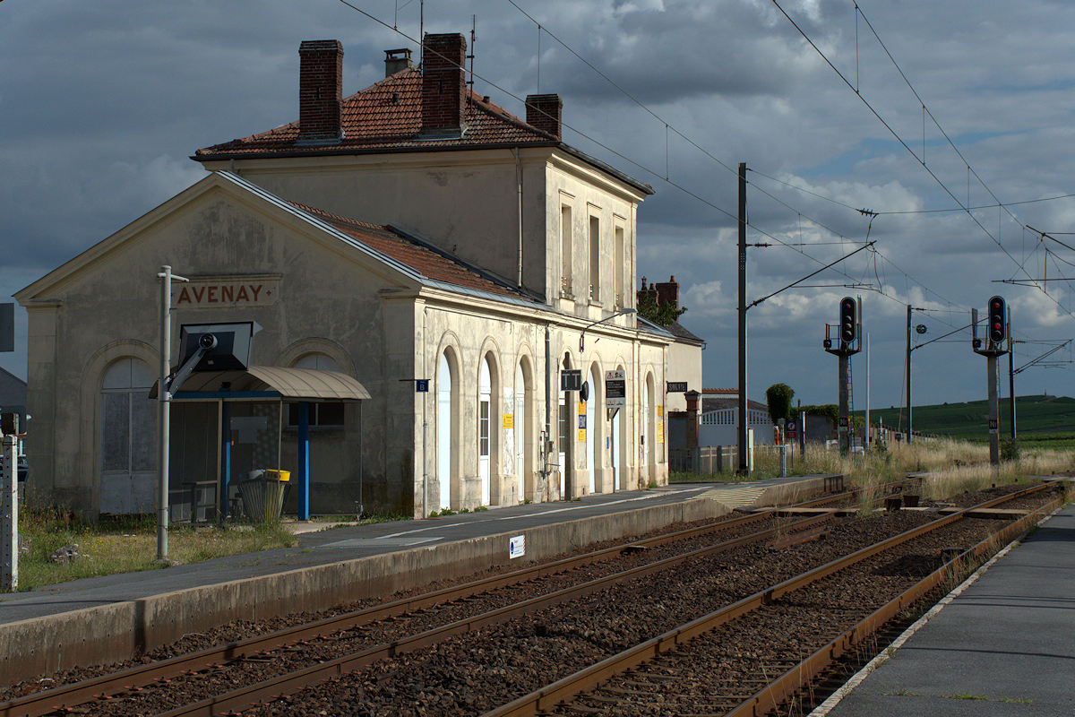 AVENAY-VAL-D'OR • BÂTIMENT VOYAGEURS